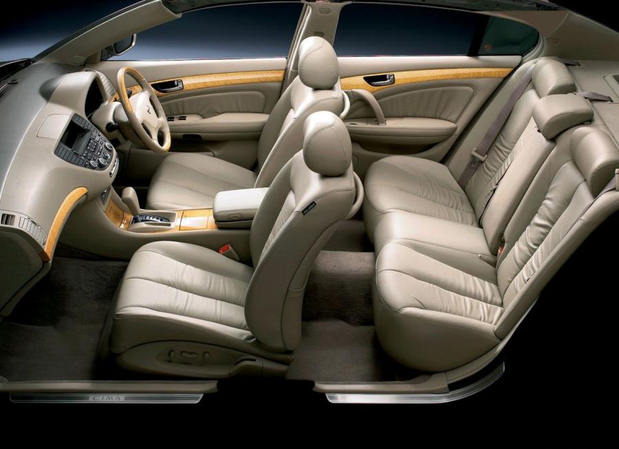  Nissan Cima 2001 года  (фото 4 из 7)
